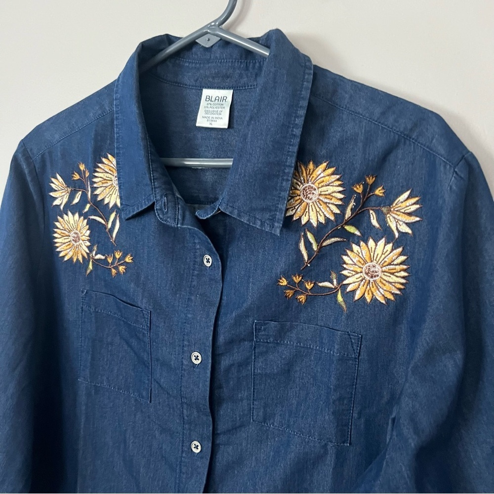 Blair Floral Embroidered Chambray Button Down Shirt XL Long Roll Tab Sleeve Boho - Picture 2 of 8